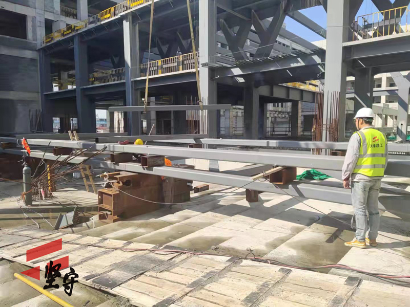 1635408954805512.jpg 十二年制學(xué)校_副本.jpg